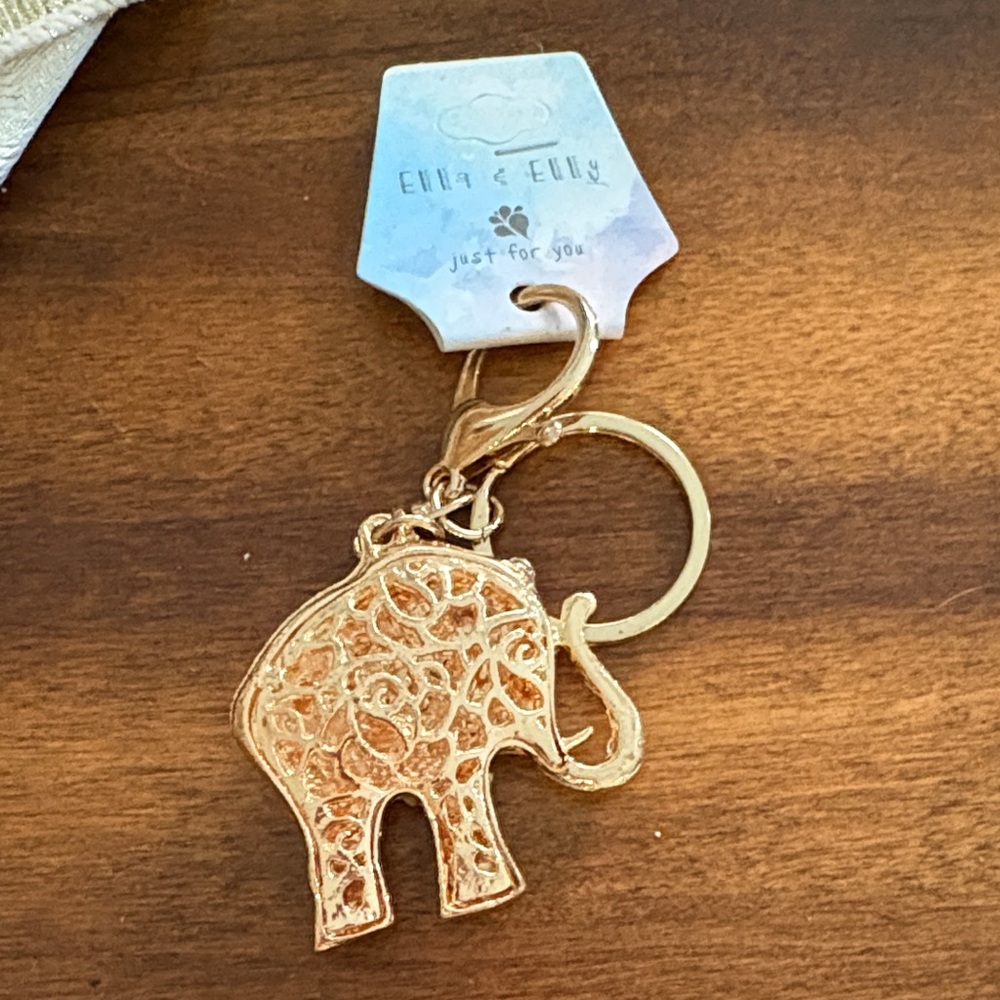 Gold and Pink Elephant Keychain - Picture 3 of 3